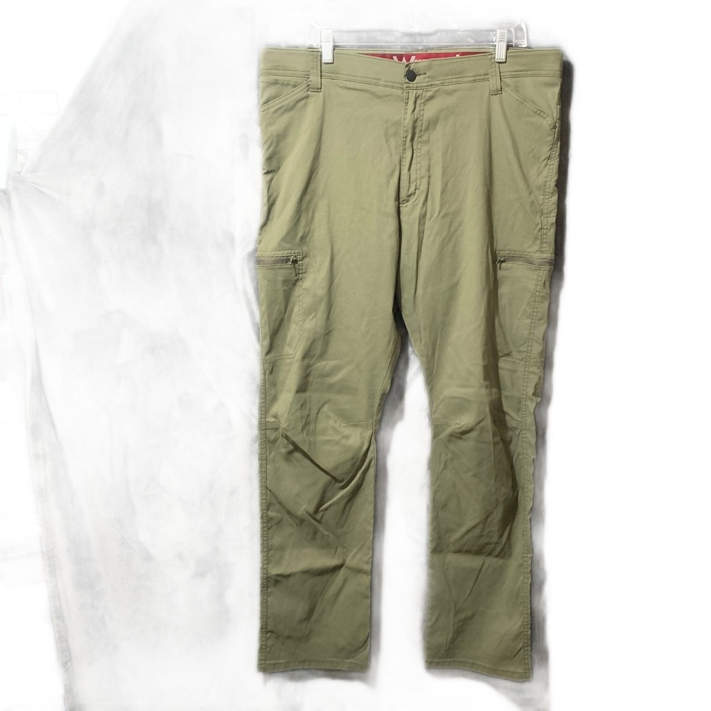 Wrangler Men's Olive Green Cargo Pants Outdoor Hiking Casual Size 38x32 Flex